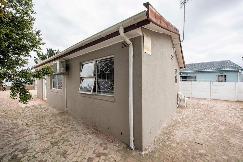 2 Bedroom Property for Sale in Protea Village Western Cape
